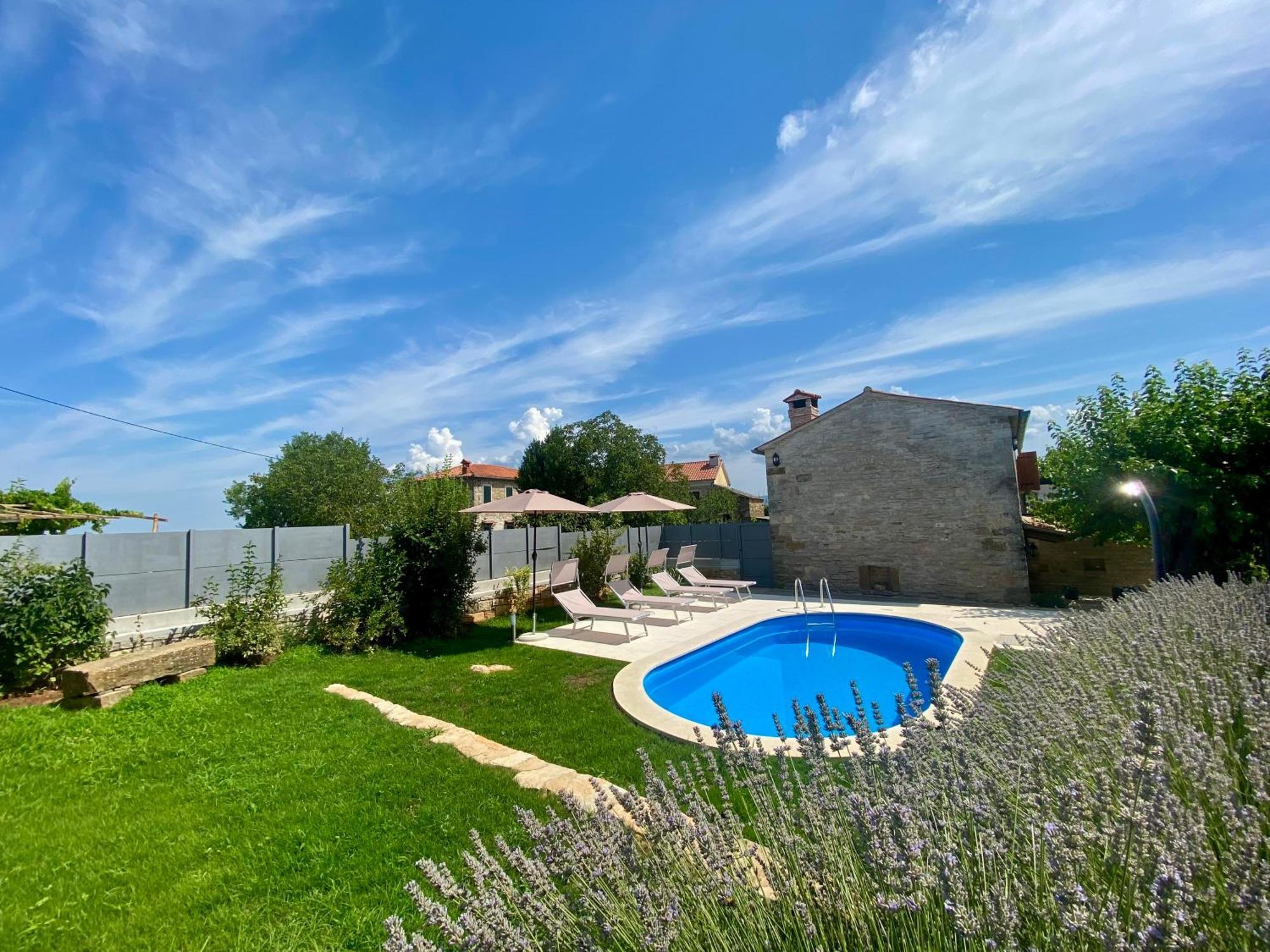 Agroturizam Nezic Villa Oprtalj Exterior photo